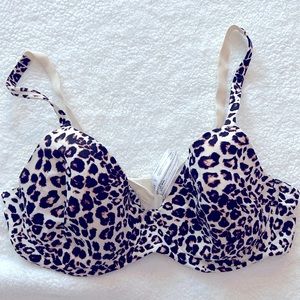 Gently worn Soma bra. Embraceable Full coverage 38D.